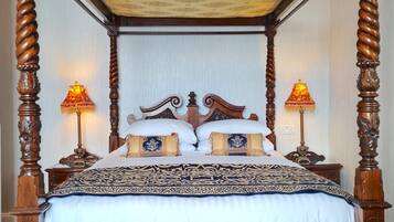 Habitación doble, vistas al mar (Room 14) | Ropa de cama de alta calidad y tabla de planchar con plancha