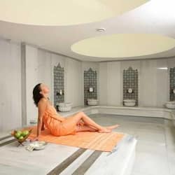 Couples treatment room(s), sauna, hot tub, steam room