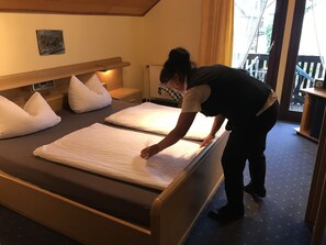 Minibar, Zimmersafe, schallisolierte Zimmer, Babybetten