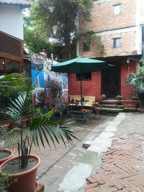 TV - Mountain Guest House (Bhaktapur)