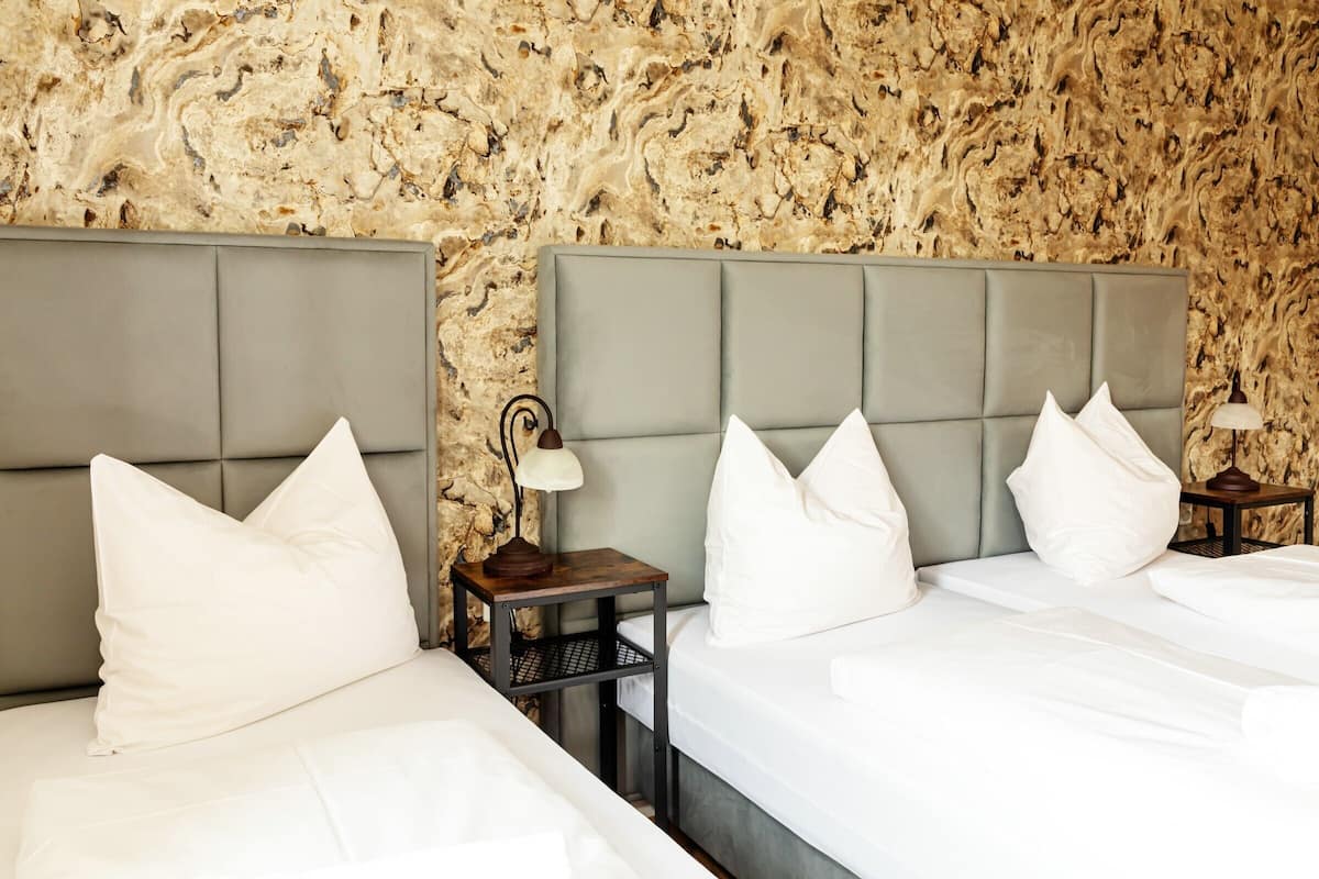 family room | premium bedding, minibar, desk, soundproofing