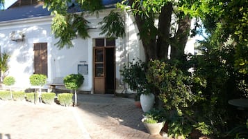 入住/退房自助服務台
