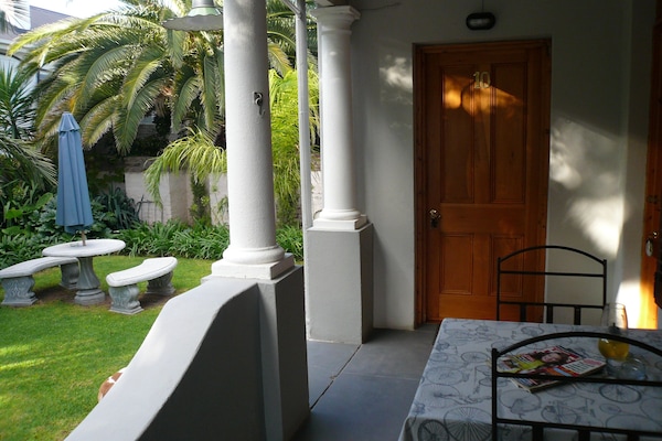 Sir Keiser King Rooms | Terrace/patio