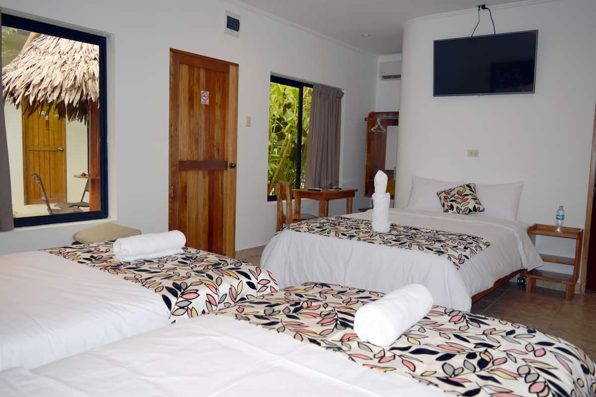 Habitación triple superior | Cunas gratuitas y wifi gratis