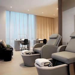 Couples treatment rooms, hot tub, body treatments, deep-tissue massages