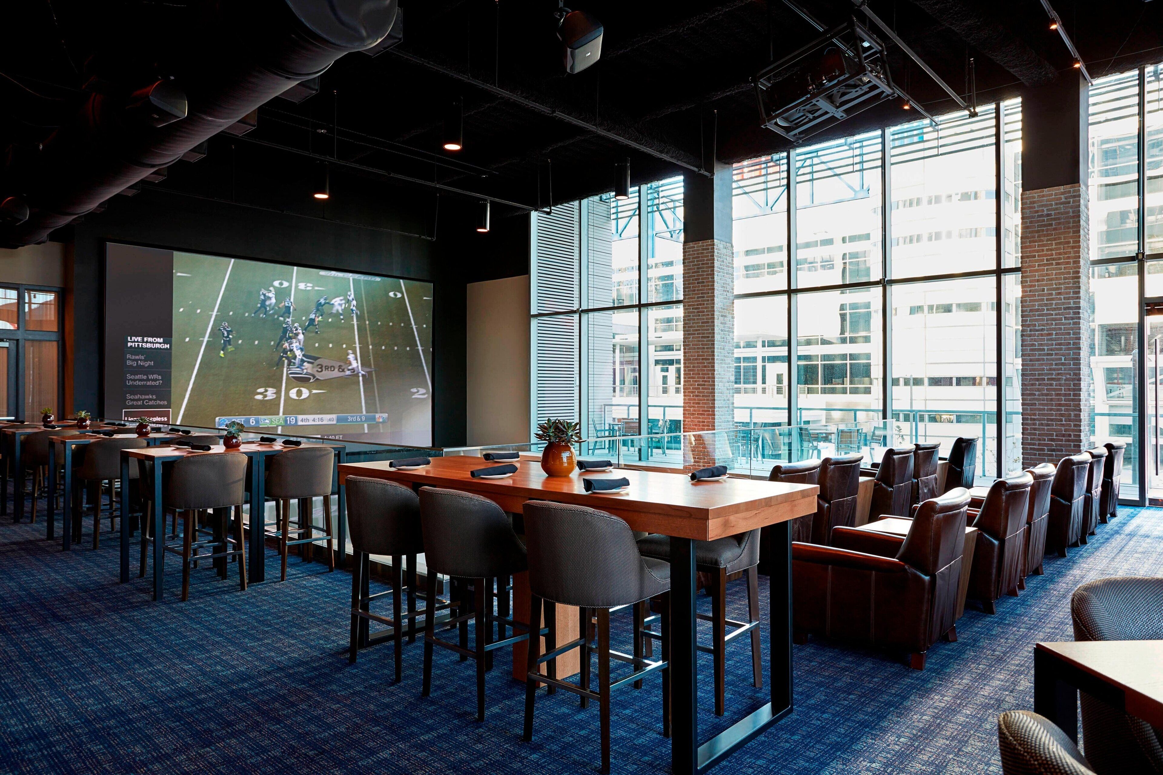 4 restaurants, breakfast, lunch, dinner served; american cuisine