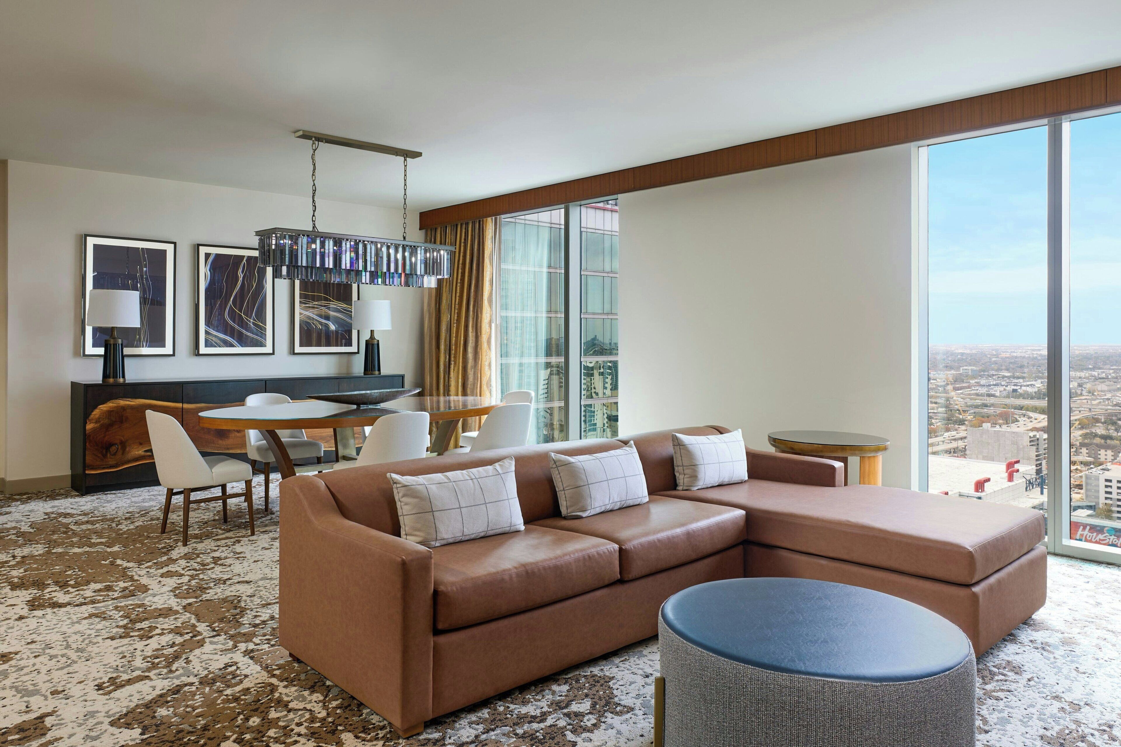 Luxury Suite, 1 Bedroom, Pool View