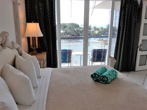 Appartement Deluxe | Literie de qualité, coffre-fort, décor unique, ameublement unique
