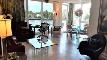 Apartment 208 | Living area