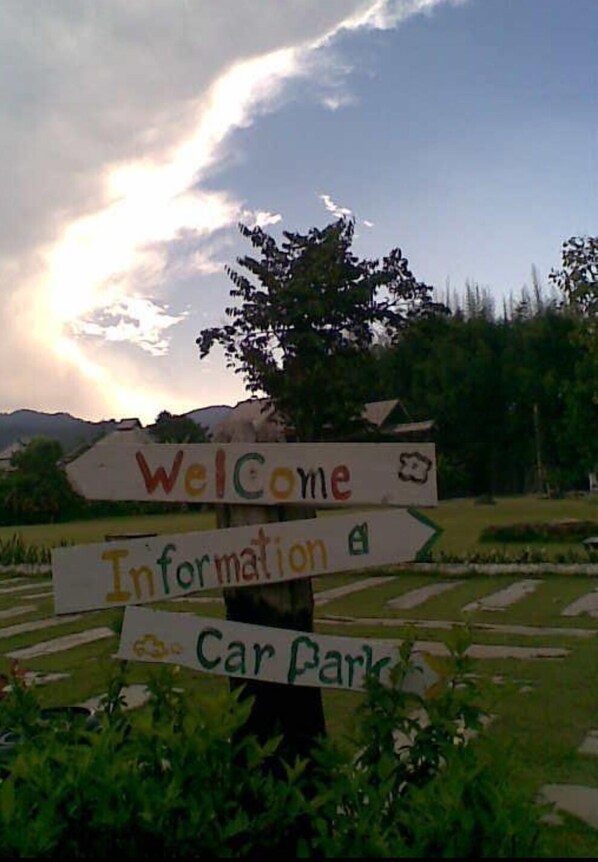 Vista frontal de la propiedad