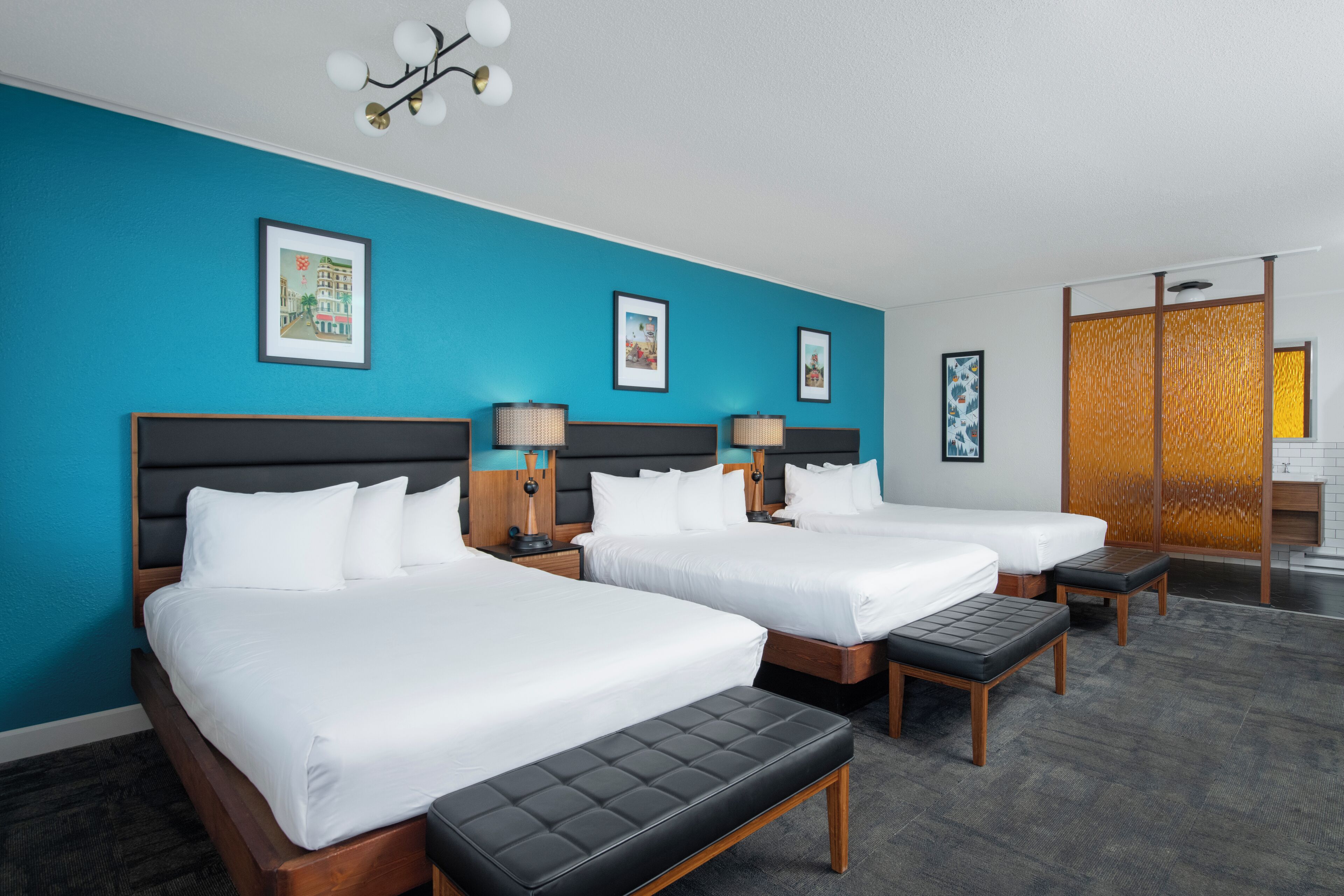 Standard Triple Room, Refrigerator & Microwave (3 Double beds)