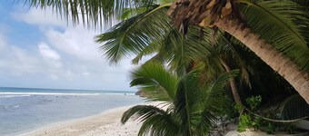 Anse Kerlan Beach Chalets
