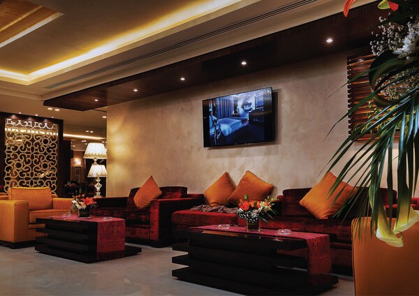 Seven Roses Hotel - Aman