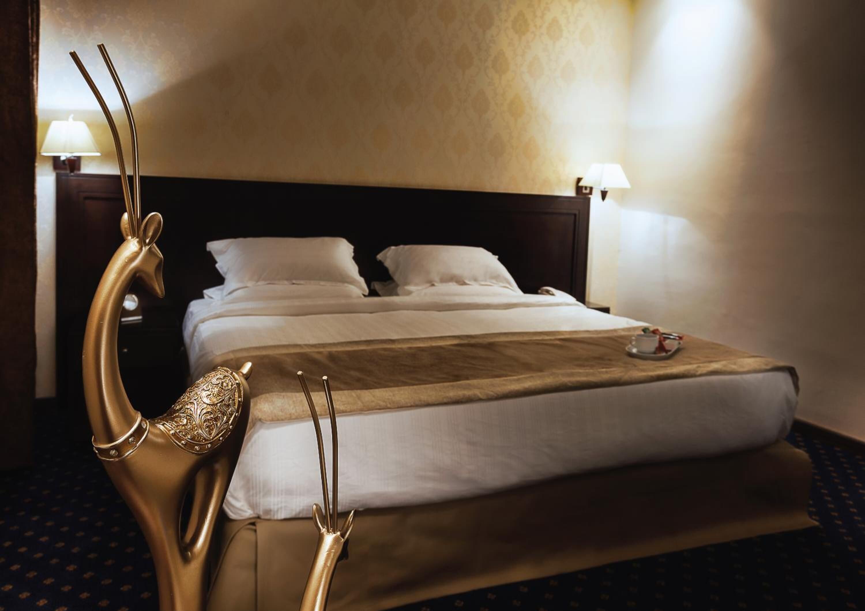 Photo - Seven Roses Hotel