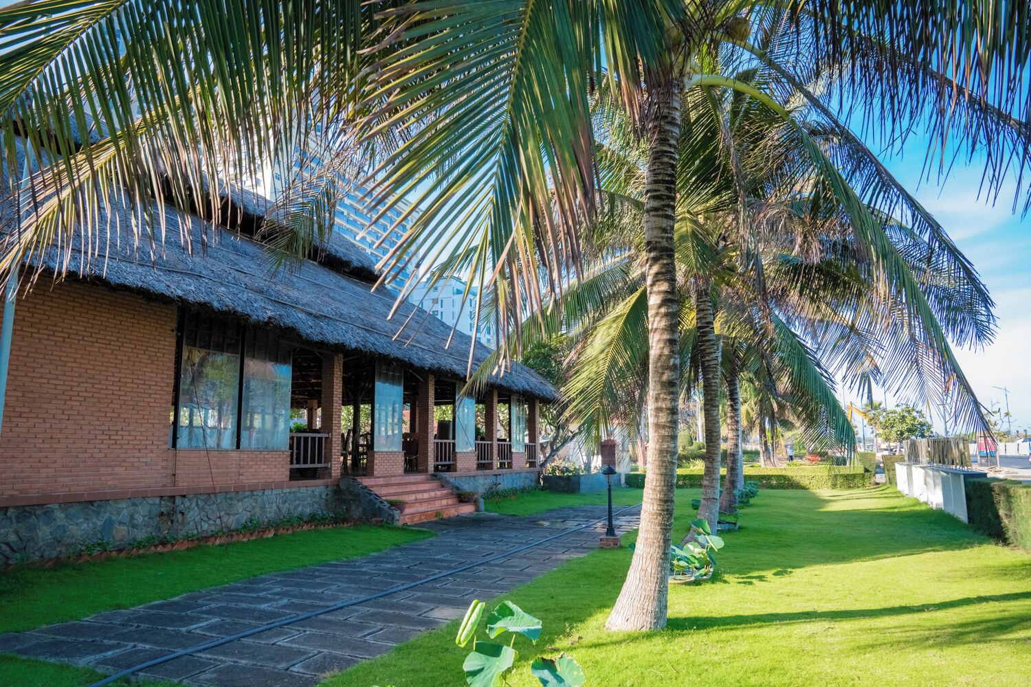 Se sirven desayunos, comidas, cenas y cocina internacional 