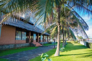 Breakfast, lunch, dinner served; international cuisine - Lotus Vung Tau Resort (Ho Chi Minh City)