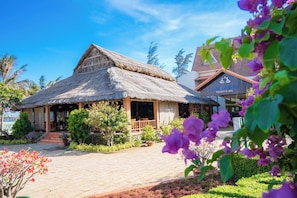 Breakfast, lunch, dinner served; international cuisine - Lotus Vung Tau Resort (Ho Chi Minh City)