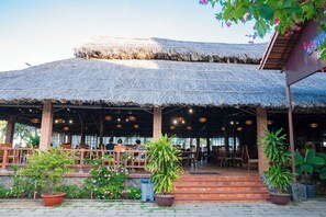 Breakfast, lunch, dinner served; international cuisine - Lotus Vung Tau Resort (Ho Chi Minh City)