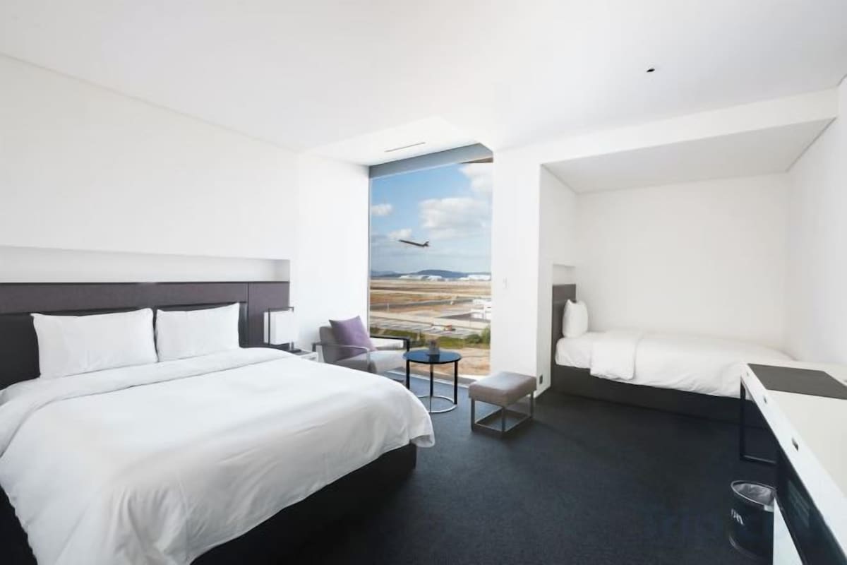 Premium bedding, desk, iron/ironing board (on request), free WiFi