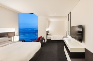 1 bedroom, premium bedding, desk, iron/ironing board