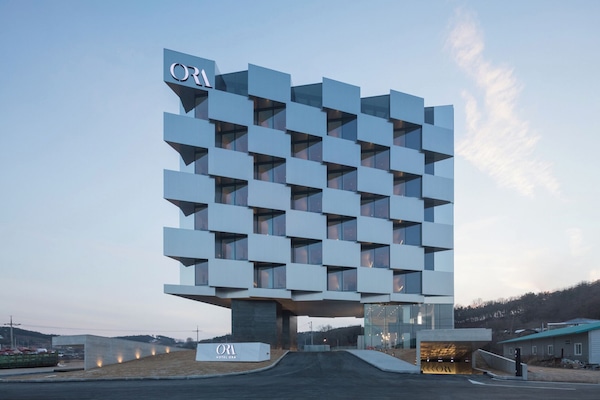 Facciata della struttura