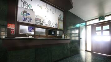 Check-in/check-out kiosk