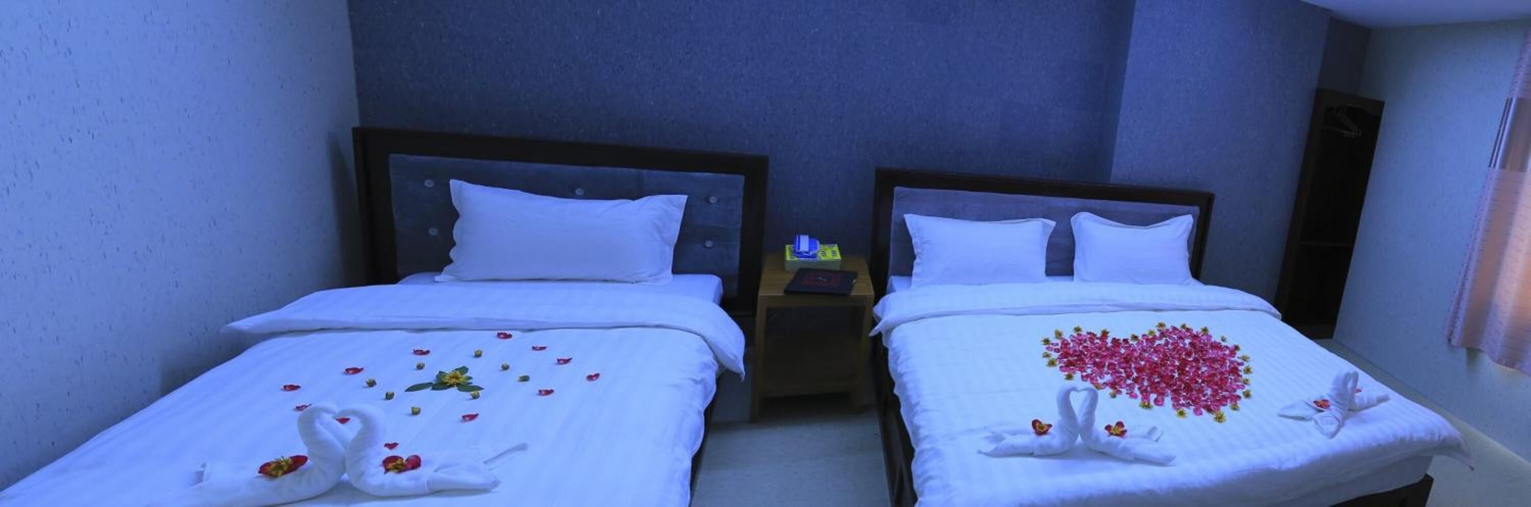 minibar, in-room safe, desk, blackout curtains