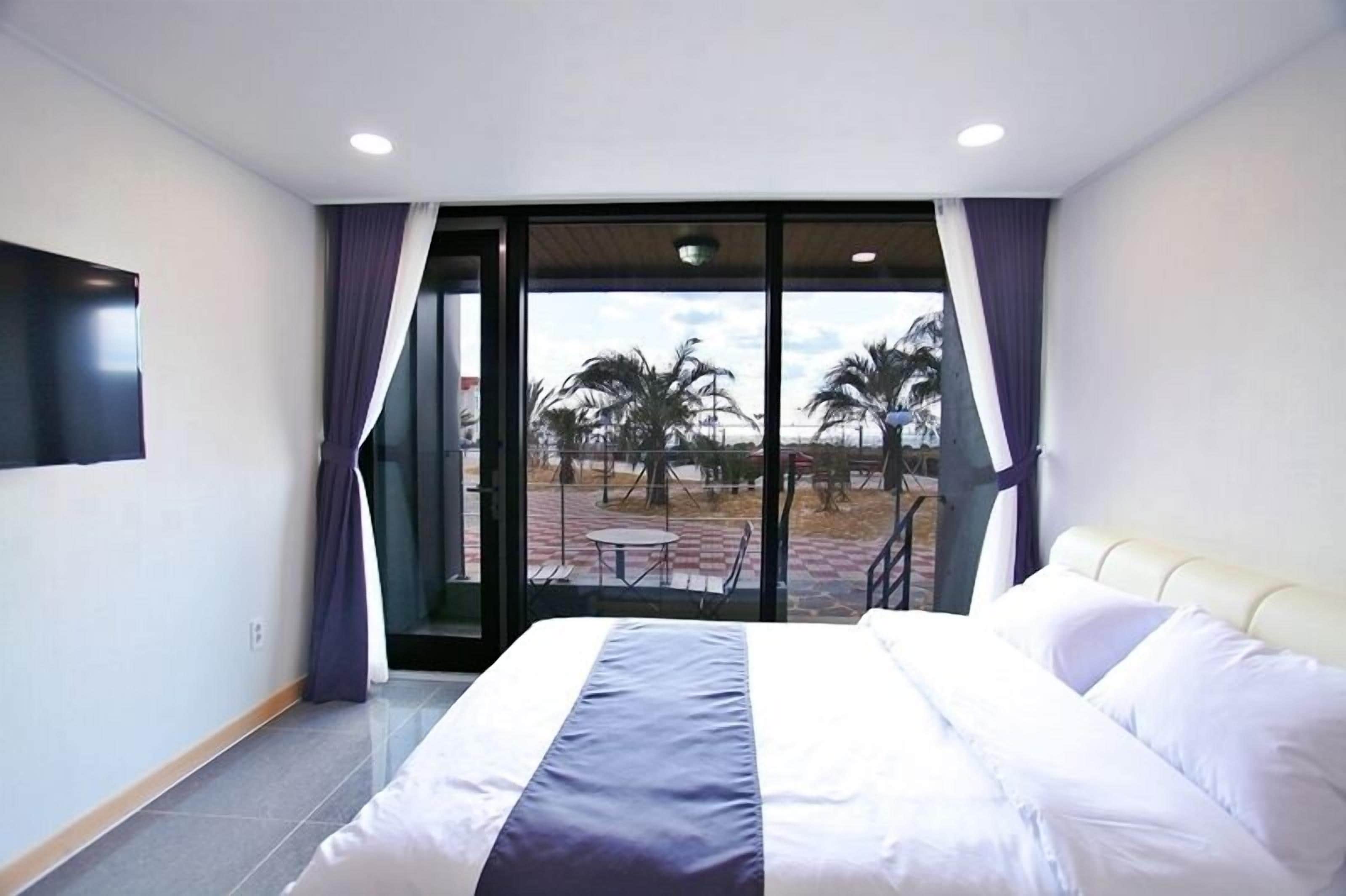 garden ocean | premium bedding, individually decorated, desk, blackout curtains