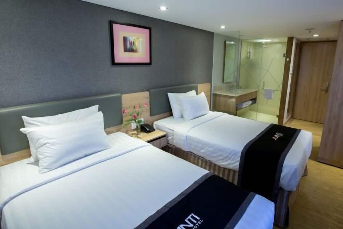 Minibar, in-room safe, desk, blackout curtains