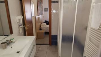Chambre Double Deluxe | Salle de bain