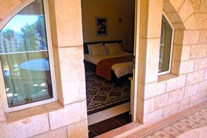 Premium Double Room | Desk, blackout drapes, soundproofing, free WiFi