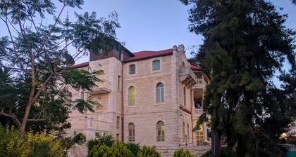 Alhambra Palace Hotel Suites