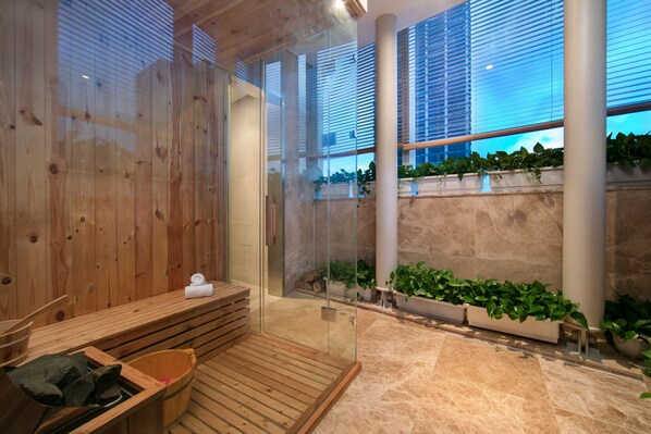 Sauna, hot tub, steam room, body treatments, facials - Calidas Landmark72 Royal Residence Hanoi (Hanoi)