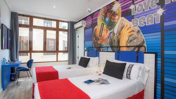 Double Room, 2 Single Beds