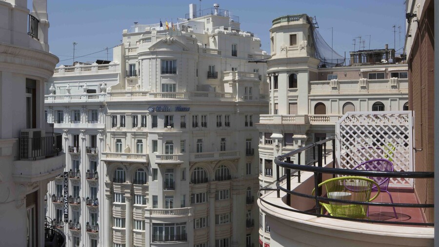 Casual Vintage Valencia Hotel