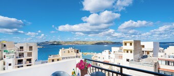 Seashells 2 bedroom Apartment with sunny terrace with stunning panoramic sea views by Getaways Malta