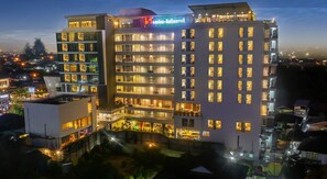 Exterior - Swiss-Belhotel Jambi (Jambi)
