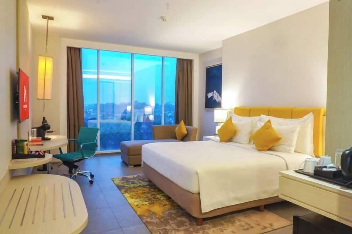 1 bedroom, minibar, in-room safe, desk