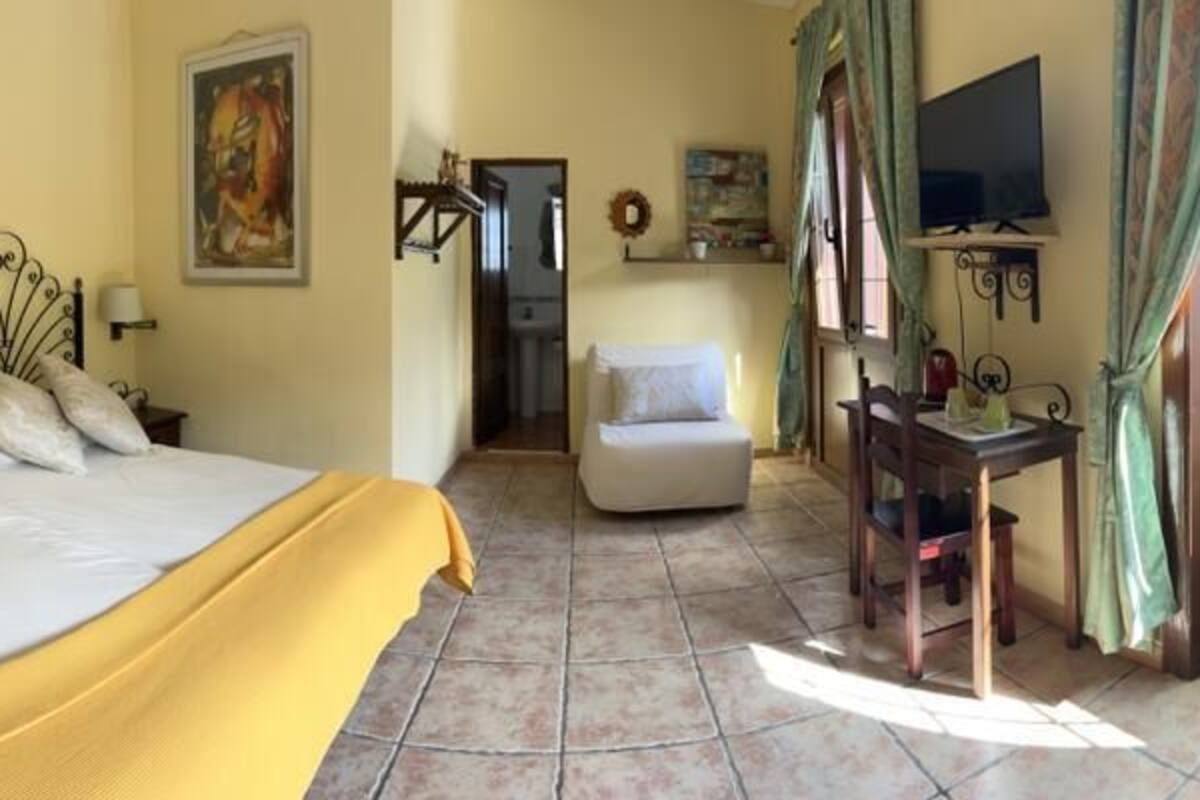 twin room | minibar, desk, blackout curtains, free cots/infant beds