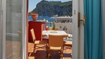 Economy Double Room, Sea View (con terrazzo) | Terrace/patio