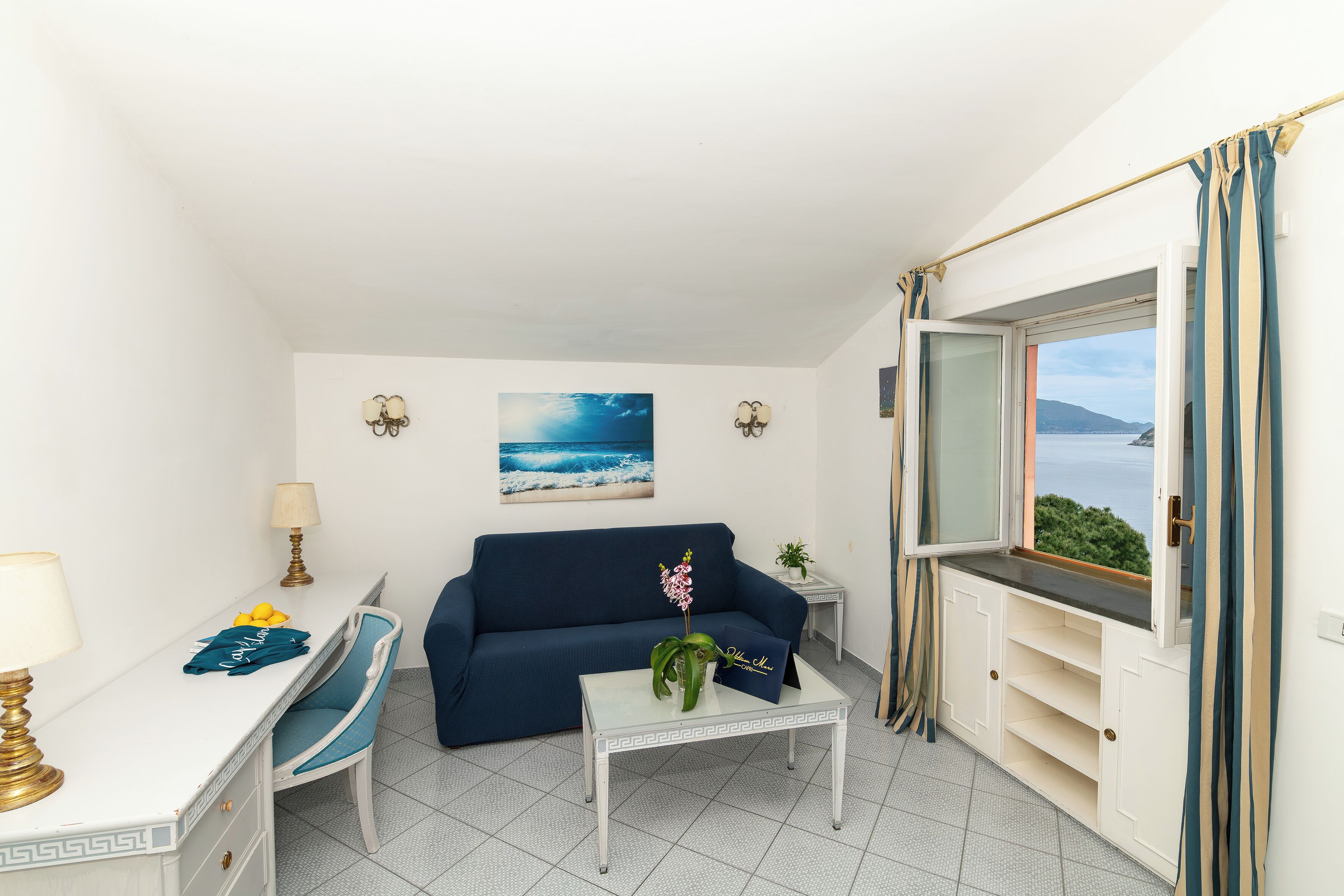 Quarto casal superior, vista para o mar | Vista para a água