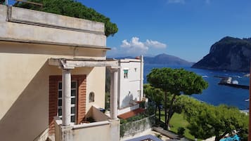 Vue depuis lâhĂ©bergement