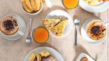 Sarapan prasmanan