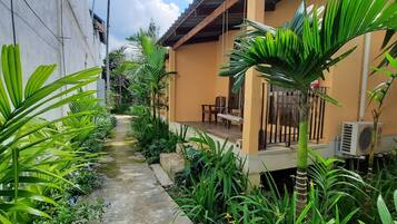 Twin Bungalow | Terrace/patio