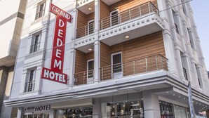 Exterior - Grand Dedem Hotel (Istanbul)