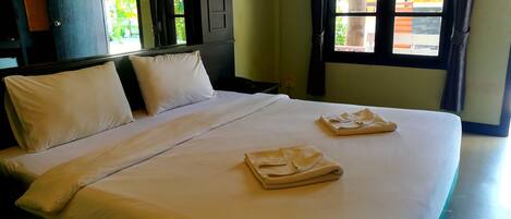 Superior Double Room | Premium bedding, desk