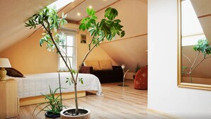 Standard Quadruple Room, Private Bathroom, Garden View | Living area - Trakaitis (Trakai)