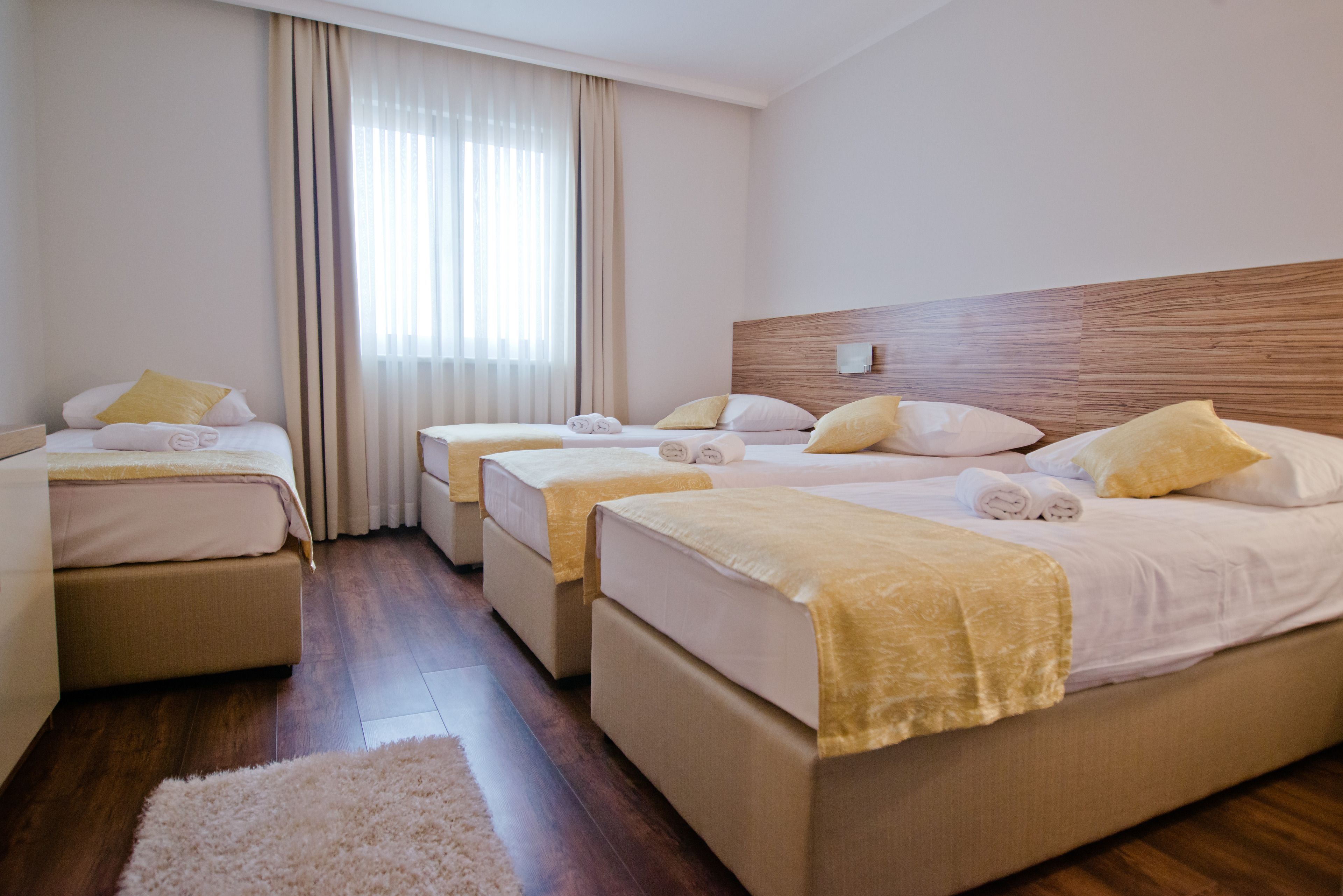Family Room, City View | Frette Italian sheets, premium bedding, pillowtop beds, desk