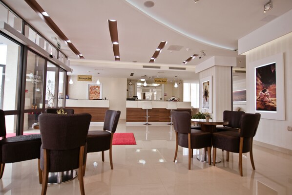 Lobby lounge - Hotel Luna (Citluk)