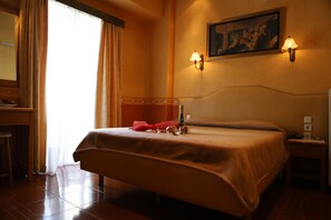 In-room safe, iron/ironing board, free WiFi